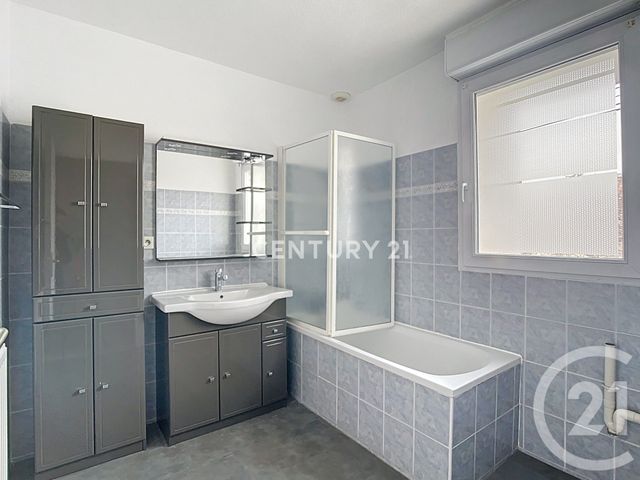 Appartement T3 &agrave; vendre - 3 pi&egrave;ces - 73,71 m2 - Roquevaire - 13 - PROVENCE-ALPES-COTE-D-AZUR