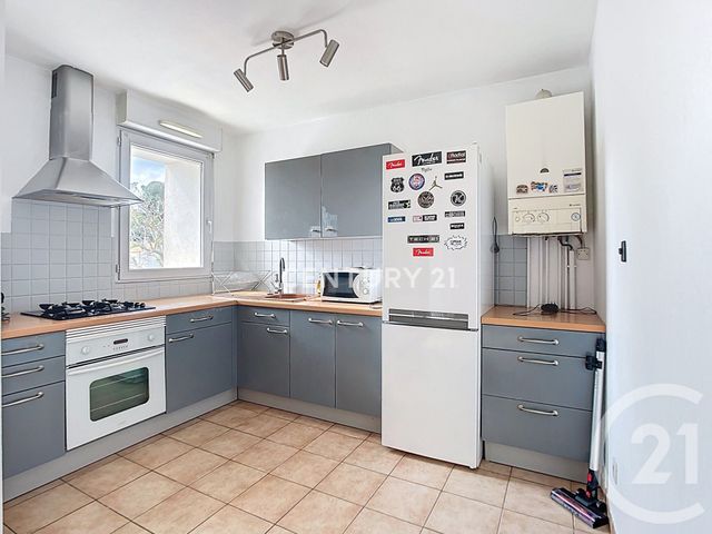 Appartement T3 &agrave; vendre - 3 pi&egrave;ces - 73,71 m2 - Roquevaire - 13 - PROVENCE-ALPES-COTE-D-AZUR