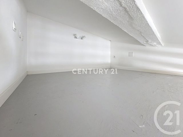 Appartement T1 &agrave; louer - 1 pi&egrave;ce - 26,06 m2 - Aubagne - 13 - PROVENCE-ALPES-COTE-D-AZUR