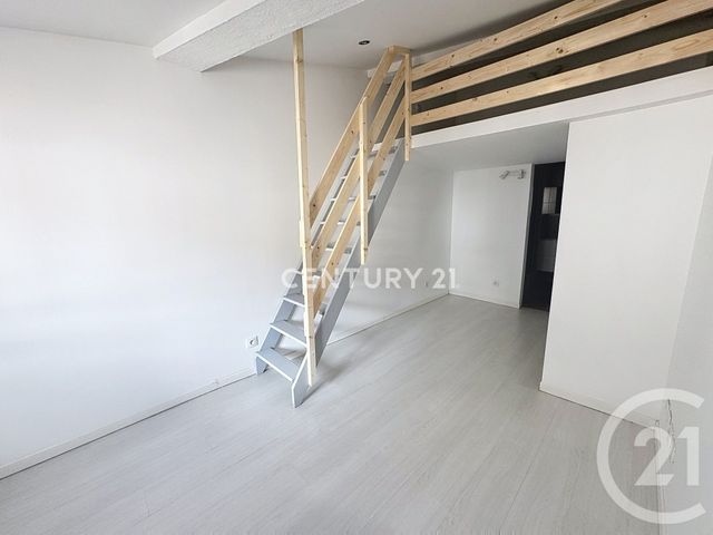 Appartement T1 &agrave; louer - 1 pi&egrave;ce - 26,06 m2 - Aubagne - 13 - PROVENCE-ALPES-COTE-D-AZUR