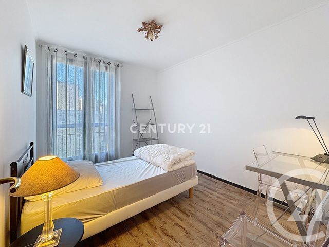 Appartement T3 &agrave; louer - 3 pi&egrave;ces - 70,70 m2 - Aubagne - 13 - PROVENCE-ALPES-COTE-D-AZUR