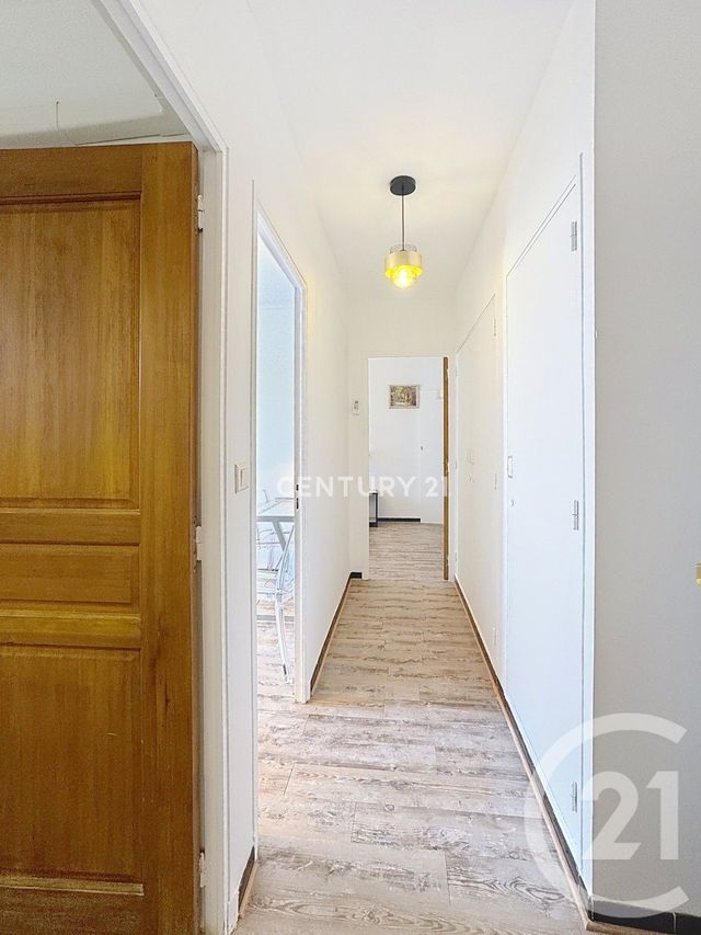 Appartement T3 &agrave; louer - 3 pi&egrave;ces - 70,70 m2 - Aubagne - 13 - PROVENCE-ALPES-COTE-D-AZUR