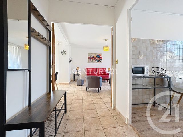 Appartement T3 &agrave; louer - 3 pi&egrave;ces - 70,70 m2 - Aubagne - 13 - PROVENCE-ALPES-COTE-D-AZUR