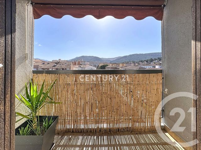 Appartement T3 &agrave; louer - 3 pi&egrave;ces - 70,70 m2 - Aubagne - 13 - PROVENCE-ALPES-COTE-D-AZUR