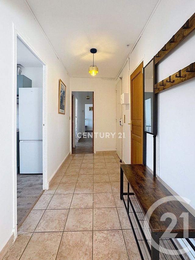 Appartement T3 &agrave; louer - 3 pi&egrave;ces - 70,70 m2 - Aubagne - 13 - PROVENCE-ALPES-COTE-D-AZUR