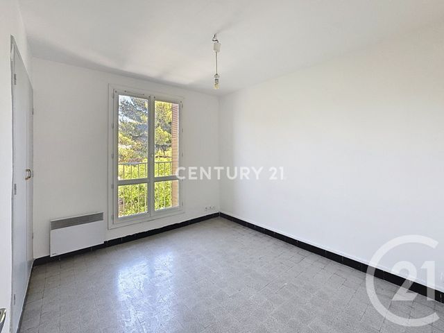 Appartement T3 &agrave; louer - 3 pi&egrave;ces - 52,74 m2 - Aubagne - 13 - PROVENCE-ALPES-COTE-D-AZUR
