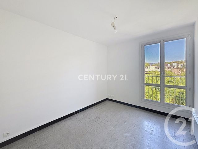 Appartement T3 &agrave; louer - 3 pi&egrave;ces - 52,74 m2 - Aubagne - 13 - PROVENCE-ALPES-COTE-D-AZUR
