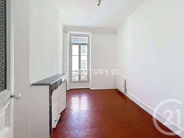 Appartement T4 &agrave; louer - 4 pi&egrave;ces - 110,51 m2 - Marseille - 13007 - PROVENCE-ALPES-COTE-D-AZUR