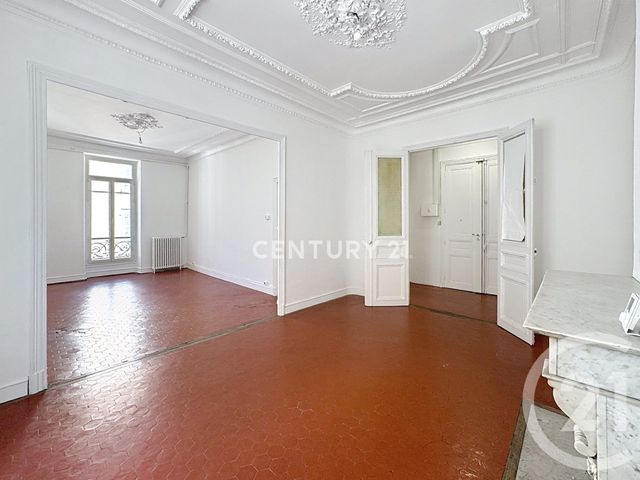 Appartement T4 &agrave; louer - 4 pi&egrave;ces - 110,51 m2 - Marseille - 13007 - PROVENCE-ALPES-COTE-D-AZUR