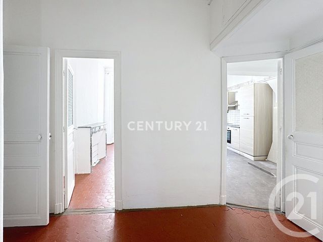 Appartement T4 &agrave; louer - 4 pi&egrave;ces - 110,51 m2 - Marseille - 13007 - PROVENCE-ALPES-COTE-D-AZUR