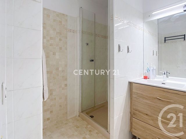 Appartement F3 &agrave; vendre - 3 pi&egrave;ces - 66,28 m2 - Aubagne - 13 - PROVENCE-ALPES-COTE-D-AZUR