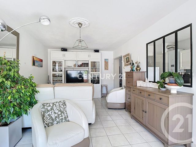 Appartement F3 &agrave; vendre - 3 pi&egrave;ces - 66,28 m2 - Aubagne - 13 - PROVENCE-ALPES-COTE-D-AZUR