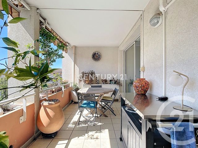 Appartement F3 &agrave; vendre - 3 pi&egrave;ces - 66,28 m2 - Aubagne - 13 - PROVENCE-ALPES-COTE-D-AZUR