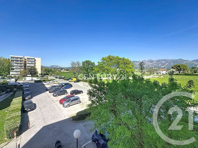 Appartement T2 &agrave; louer - 2 pi&egrave;ces - 38,11 m2 - Aubagne - 13 - PROVENCE-ALPES-COTE-D-AZUR
