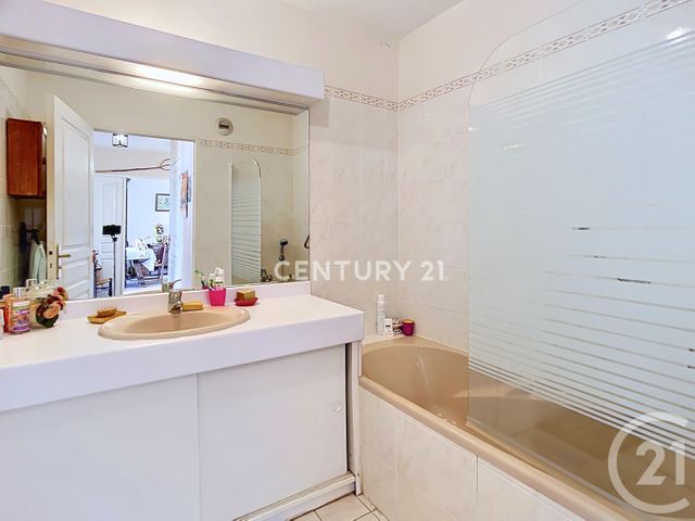 Appartement F2 &agrave; vendre - 2 pi&egrave;ces - 44,80 m2 - Aubagne - 13 - PROVENCE-ALPES-COTE-D-AZUR