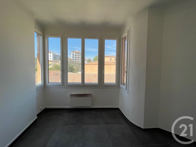 Appartement T3 &agrave; louer - 3 pi&egrave;ces - 52,38 m2 - Aubagne - 13 - PROVENCE-ALPES-COTE-D-AZUR