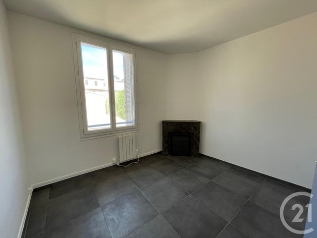 Appartement T3 &agrave; louer - 3 pi&egrave;ces - 52,38 m2 - Aubagne - 13 - PROVENCE-ALPES-COTE-D-AZUR