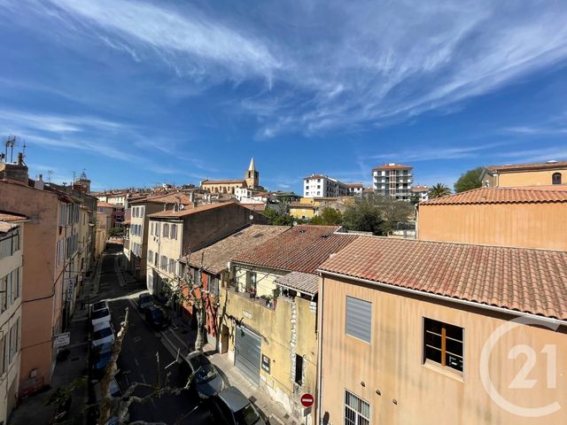 Appartement T3 &agrave; louer - 3 pi&egrave;ces - 52,38 m2 - Aubagne - 13 - PROVENCE-ALPES-COTE-D-AZUR