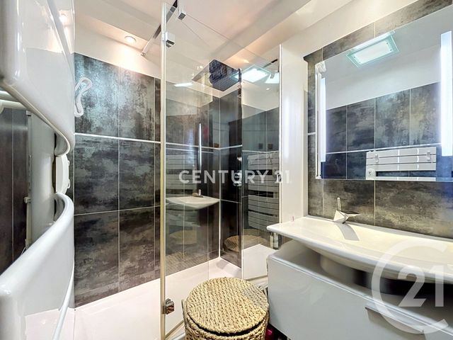 Appartement Studio &agrave; vendre - 1 pi&egrave;ce - 30,10 m2 - Aubagne - 13 - PROVENCE-ALPES-COTE-D-AZUR