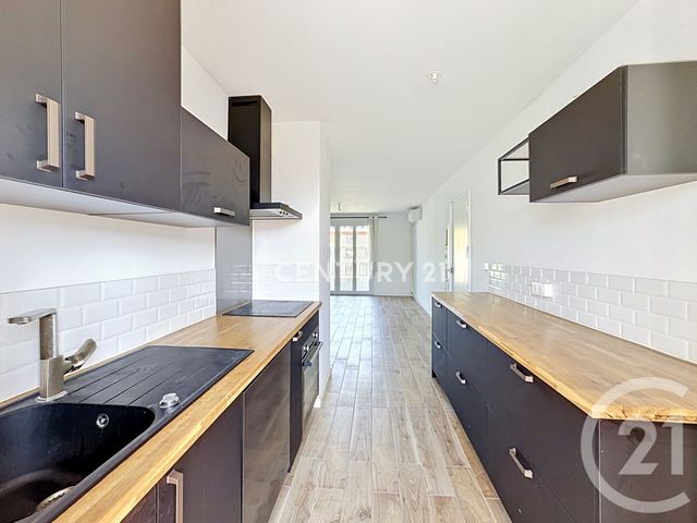 Appartement T3 &agrave; louer - 3 pi&egrave;ces - 59,27 m2 - Aubagne - 13 - PROVENCE-ALPES-COTE-D-AZUR