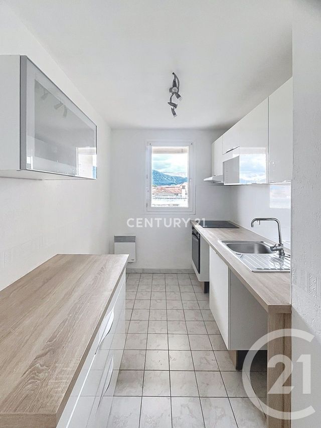 Appartement T2 &agrave; louer - 2 pi&egrave;ces - 48,80 m2 - Aubagne - 13 - PROVENCE-ALPES-COTE-D-AZUR