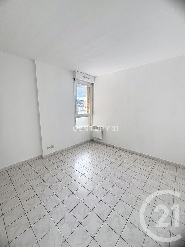 Appartement T2 &agrave; louer - 2 pi&egrave;ces - 48,80 m2 - Aubagne - 13 - PROVENCE-ALPES-COTE-D-AZUR