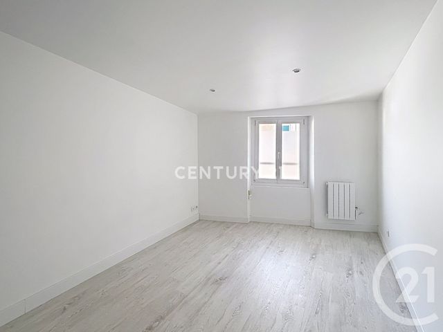 Appartement T2 &agrave; louer - 2 pi&egrave;ces - 34 m2 - Aubagne - 13 - PROVENCE-ALPES-COTE-D-AZUR