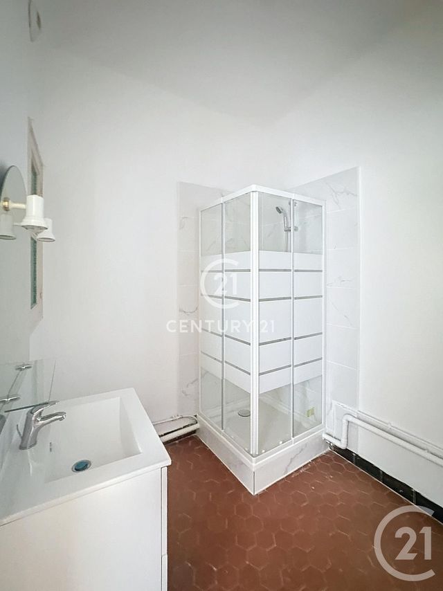 Appartement T3 &agrave; louer - 2 pi&egrave;ces - 51,43 m2 - Aubagne - 13 - PROVENCE-ALPES-COTE-D-AZUR