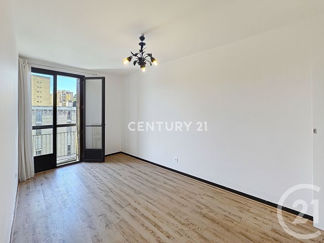 Appartement T3 &agrave; louer - 3 pi&egrave;ces - 70,70 m2 - Aubagne - 13 - PROVENCE-ALPES-COTE-D-AZUR