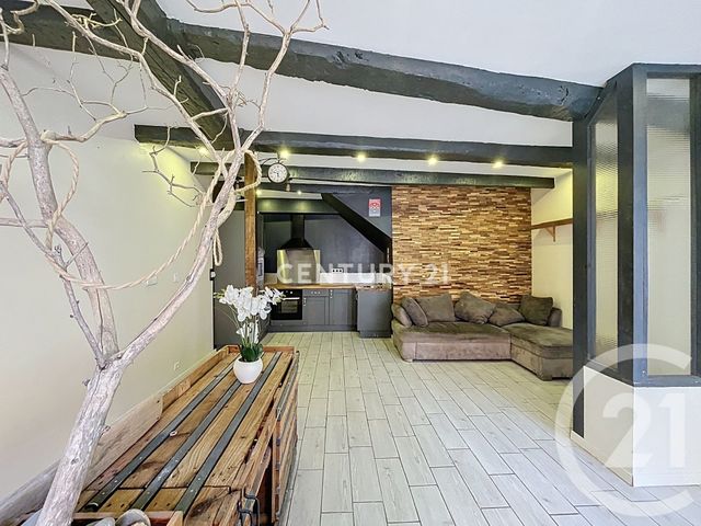 Appartement &agrave; vendre - 3 pi&egrave;ces - 33,75 m2 - Cuges Les Pins - 13 - PROVENCE-ALPES-COTE-D-AZUR