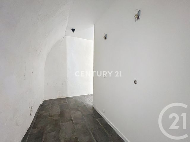 Appartement &agrave; vendre - 3 pi&egrave;ces - 33,75 m2 - Cuges Les Pins - 13 - PROVENCE-ALPES-COTE-D-AZUR