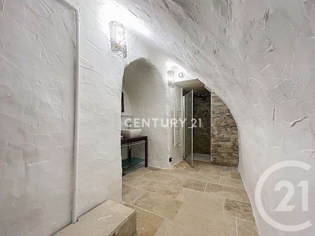 Appartement &agrave; vendre - 3 pi&egrave;ces - 33,75 m2 - Cuges Les Pins - 13 - PROVENCE-ALPES-COTE-D-AZUR