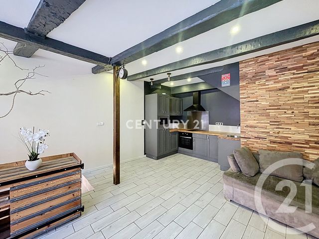 Appartement &agrave; vendre - 3 pi&egrave;ces - 33,75 m2 - Cuges Les Pins - 13 - PROVENCE-ALPES-COTE-D-AZUR