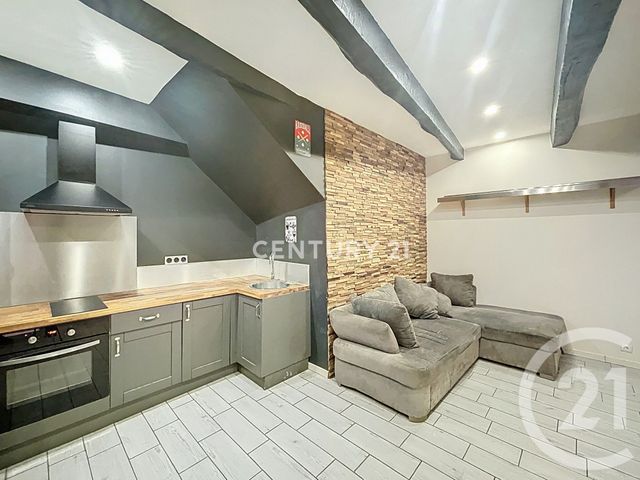 Appartement &agrave; vendre - 3 pi&egrave;ces - 33,75 m2 - Cuges Les Pins - 13 - PROVENCE-ALPES-COTE-D-AZUR