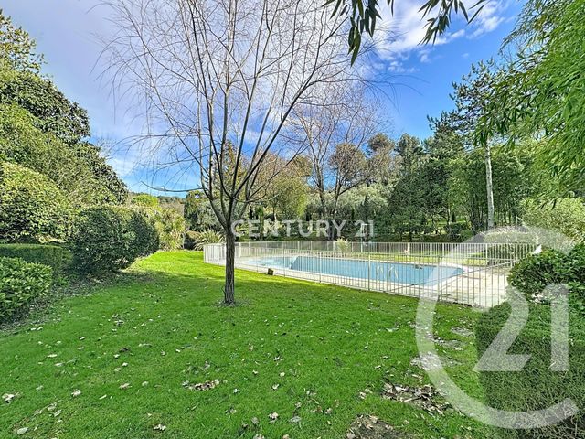 Maison &agrave; louer - 4 pi&egrave;ces - 167,79 m2 - Aubagne - 13 - PROVENCE-ALPES-COTE-D-AZUR