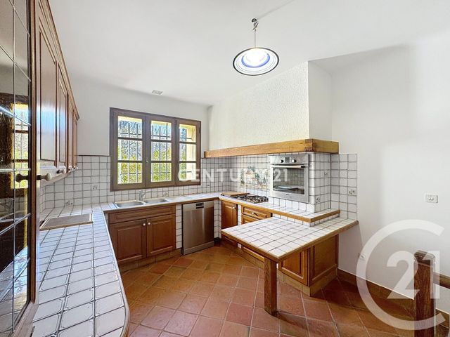 Maison &agrave; louer - 4 pi&egrave;ces - 167,79 m2 - Aubagne - 13 - PROVENCE-ALPES-COTE-D-AZUR
