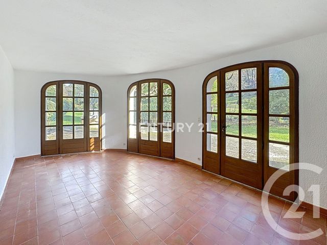 Maison &agrave; louer - 4 pi&egrave;ces - 167,79 m2 - Aubagne - 13 - PROVENCE-ALPES-COTE-D-AZUR