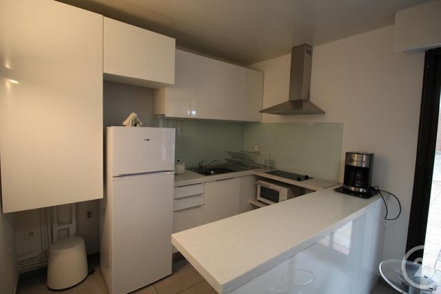 Appartement T2 &agrave; louer - 2 pi&egrave;ces - 41,29 m2 - Roquefort La Bedoule - 13 - PROVENCE-ALPES-COTE-D-AZUR