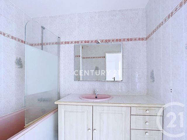 Appartement F3 &agrave; vendre - 3 pi&egrave;ces - 66,50 m2 - Aubagne - 13 - PROVENCE-ALPES-COTE-D-AZUR