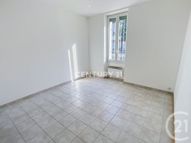 Appartement T2 &agrave; louer - 2 pi&egrave;ces - 37,37 m2 - Aubagne - 13 - PROVENCE-ALPES-COTE-D-AZUR