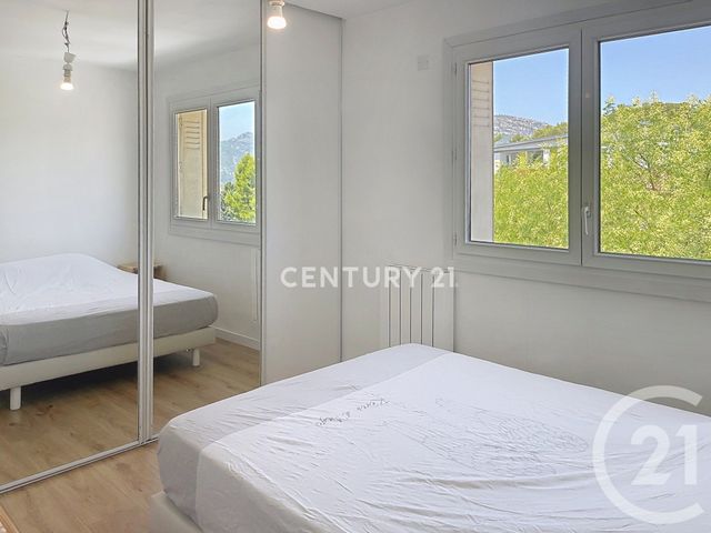 Appartement T3 &agrave; louer - 3 pi&egrave;ces - 63,53 m2 - Aubagne - 13 - PROVENCE-ALPES-COTE-D-AZUR