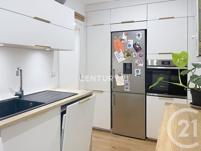 Appartement T3 &agrave; louer - 3 pi&egrave;ces - 63,53 m2 - Aubagne - 13 - PROVENCE-ALPES-COTE-D-AZUR
