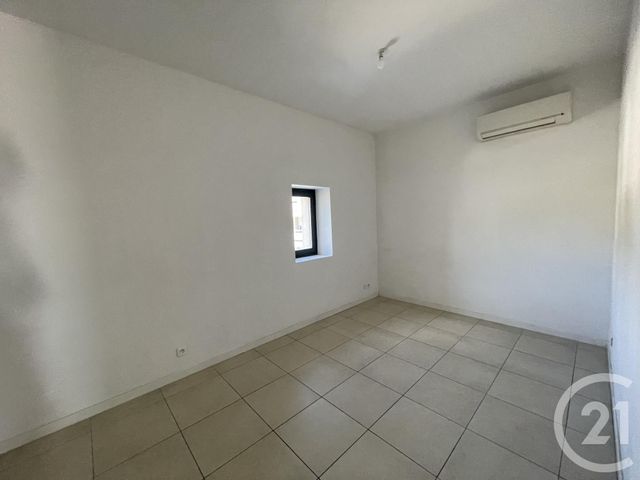 Appartement T3 &agrave; louer - 3 pi&egrave;ces - 48,29 m2 - La Ciotat - 13 - PROVENCE-ALPES-COTE-D-AZUR