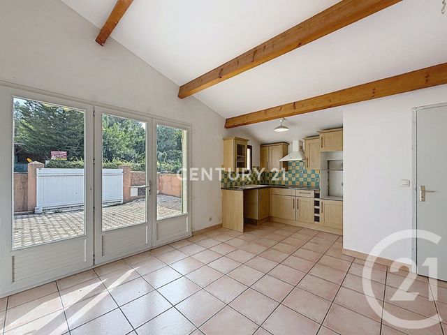 Maison &agrave; louer - 5 pi&egrave;ces - 122,65 m2 - Aubagne - 13 - PROVENCE-ALPES-COTE-D-AZUR