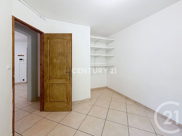 Maison &agrave; louer - 5 pi&egrave;ces - 122,65 m2 - Aubagne - 13 - PROVENCE-ALPES-COTE-D-AZUR