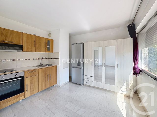 Appartement Studio &agrave; louer - 1 pi&egrave;ce - 27,53 m2 - Aubagne - 13 - PROVENCE-ALPES-COTE-D-AZUR