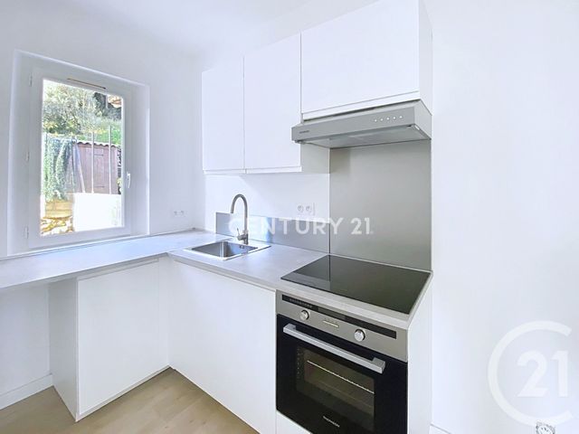 Appartement T2 &agrave; louer - 2 pi&egrave;ces - 38,10 m2 - La Penne Sur Huveaune - 13 - PROVENCE-ALPES-COTE-D-AZUR