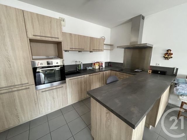Appartement T3 &agrave; louer - 3 pi&egrave;ces - 64,96 m2 - Aubagne - 13 - PROVENCE-ALPES-COTE-D-AZUR