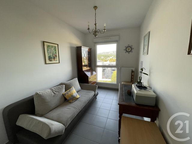 Appartement T3 &agrave; louer - 3 pi&egrave;ces - 64,96 m2 - Aubagne - 13 - PROVENCE-ALPES-COTE-D-AZUR