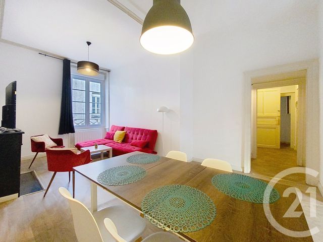 Appartement F5 &agrave; louer - 5 pi&egrave;ces - 78,26 m2 - Cholet - 49 - PAYS-DE-LOIRE